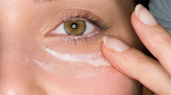 How to Minimize the Look of Puffy Eyes